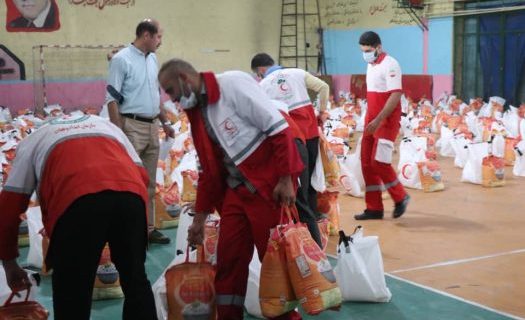 افزون بر ۸۹۰ بسته معیشتی از سوی جمعیت هلال احمر گیلان بین خانوارهای کم برخوردار استان توزیع می شود