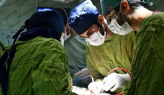 جراحی موفقیت آمیز خارج سازی تومور مغزی با بکارگیری دستگاه سونوگرافی حین عمل در مرکز آموزشی درمانی پورسینا رشت