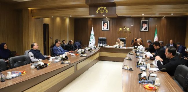 پرداخت سبد کالا به پرسنل شهرداری رشت / ساقط شدن دو دستگاه اتوبوس شهرداری رشت