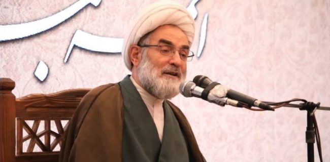 نماز جمعه قرارگاه معنوی و سیاسی مردم است