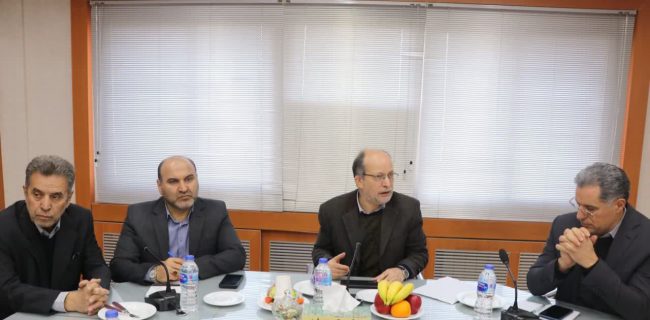 وحدت و همدلی ، تعامل و هم افزایی و استفاده از ظرفیت های یکدیگر متولیان کار و تولید ، راهکاری جهت رفع مشکلات جامعه کار و تولید استان است