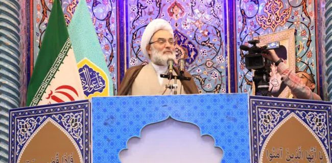 انتقاد امام جمعه رشت از افزایش قیمت برنج و سیب زمینی/ دولت نرخ کالاهای اساسی مصرفی مردم را تثبیت کند