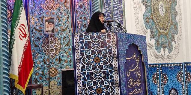 امروز شیاطین و دشمنان نقشه ها و برنامه هایشان این است که نسل حاضر را از عمل به قرآن و اسلام راستین دور کنند