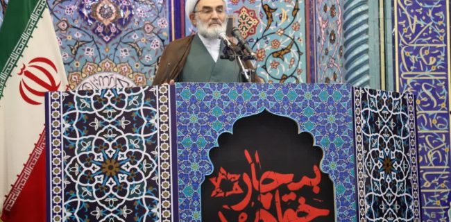 ملت ایران صلح تحمیلی را نمی‌پذیرد/درصورت ورود آمریکا به جنگ بستن تنگه ی هرمز حق مشروع ماست