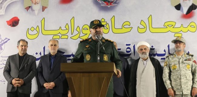 دستان پرتوان بسیج بین اهداف و ابزار دشمن فاصله انداخته است/ ما آماده مبارزه با رژیم متجاوز صهیونی هستیم