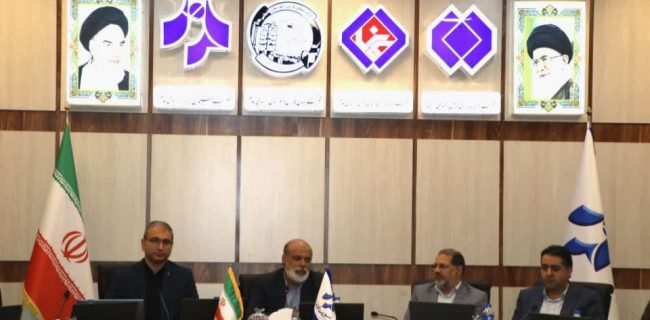 بازدید دکتر نایب معاونت راهبردی و نظارت بر شرکت های گروه شستا و هئیت همراه از شرکت سیمان خزر