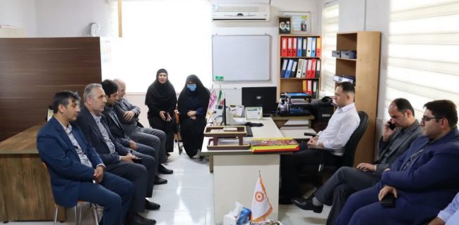 دیدار فرماندار شهرستان با رئیس و جمعی از کارکنان اداره بهزیستی خمام