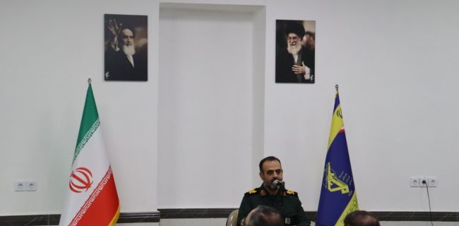 ولایت فقیه متصل به نصرت الهی و مردم متصل به ولایت فقیه مولفه اصلی قدرت ایران اسلامی است