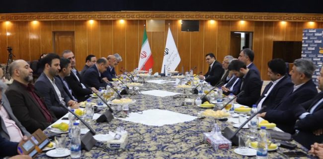 تأکید دبیر شورای‌عالی مناطق آزاد و استاندار گیلان بر نقش محوری منطقه آزاد انزلی در اقتصاد شمال کشوری