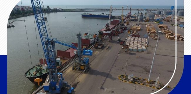 صادرات ۳۰۰ هزار تنی از مجتمع بندری انزلی