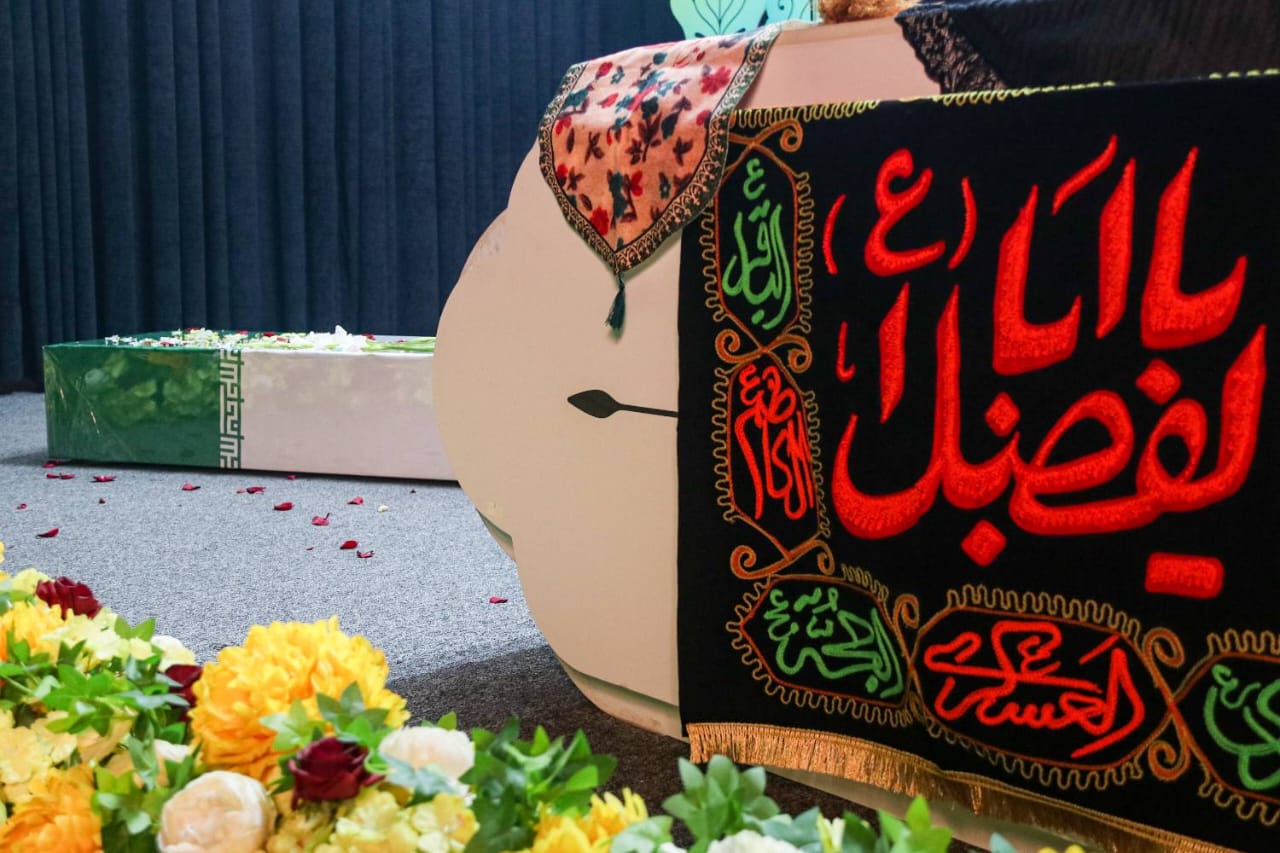 آنجا که معطر شده بود به عطر بی نشانی اش