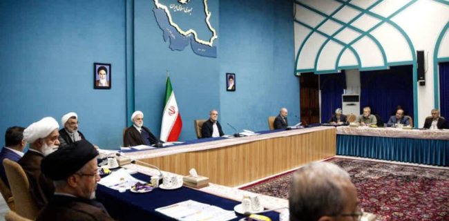 تقدیر از وزیر ورزش در حضور سران قوا