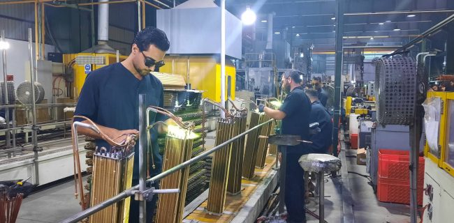 مشق خودکفایی و امید با تولید لوازم التحریر / آرامش ، رفاه و اشتغال با ایران رادیاتور شکیب