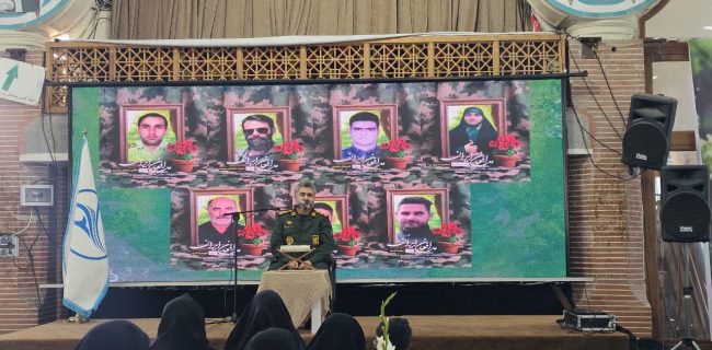 حافظان امنیت با دست خالی در برابر تروریست های مسلح ایستادگی کردند