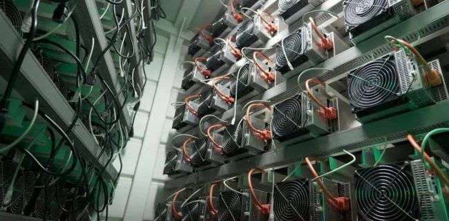 قطع اینترنت، خاموشی ماینرها و آزادسازی ۱۳۰۰ مگاوات برق/ ایران؛ قطب پنهان ماینینگ جهان