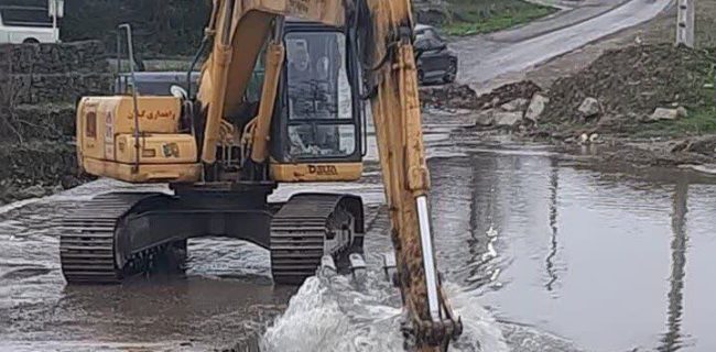 راه‌های ارتباطی  ۵ روستای فومن بازگشایی شد