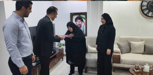 راه شهدا در سنگر تولید ادامه دارد