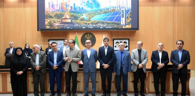 برترین‌های صنعت و کیفیت استان گیلان در گرامیداشت روز جهانی استاندارد تجلیل شدند/معرفی واحدهای نمونه و خادمان کیفیت گیلان با حضور مسئولان کشوری و استانی