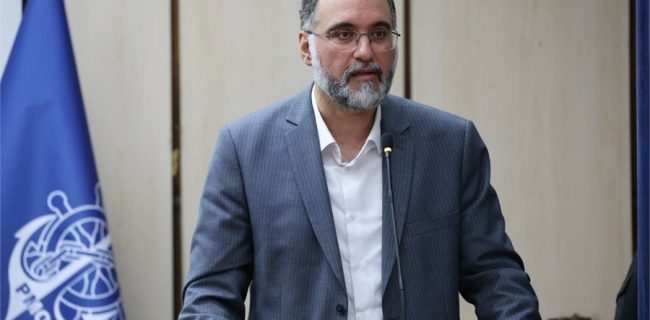 دریانوردان طلایه داران تامین کالاهای اساسی کشور هستند